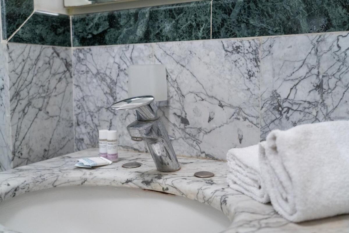 2 Minutes From The Station Charming Apartment Florence