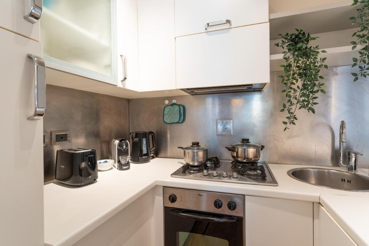 2 Minutes From The Station Charming Apartment *